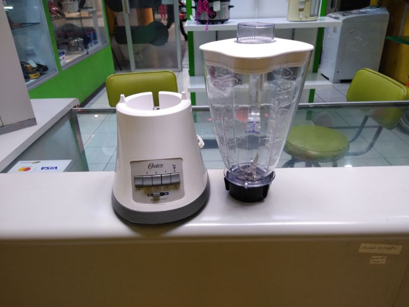 LICUADORA OSTER 