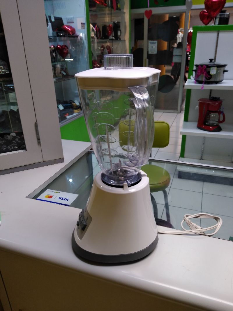 LICUADORA OSTER 